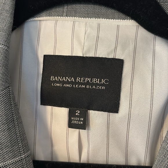 Vintage Banana Republic long and lean blazer - Picture 2 of 9